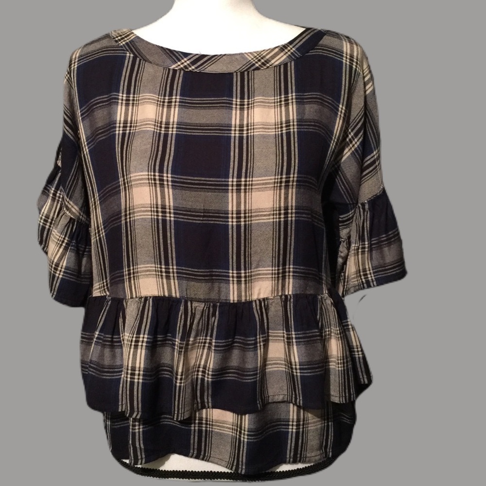 Dip plaid ruffle blouse